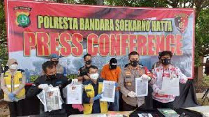  15 Orang Sindikat Pemalsu Hasil Tes PCR Diringkus Polres Bandara Soetta